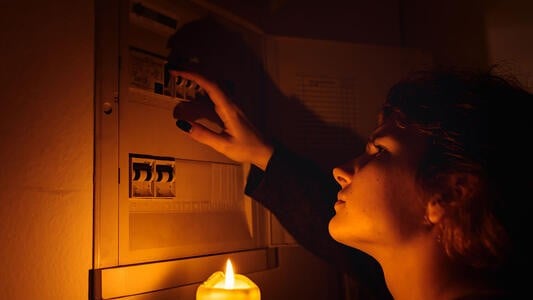 "55% du réseau électrique européen sous la menace d'un blackout" préviennent les experts