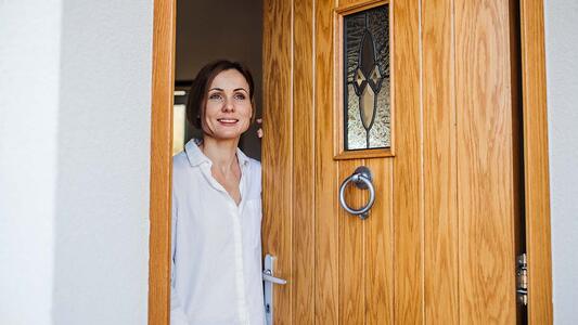 Un agent EDF sonne à votre porte ? Ne faites surtout pas cette erreur