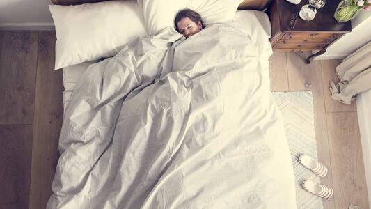 Trop froid pour dormir ? La méthode pour un lit bien chaud sans toucher au chauffage